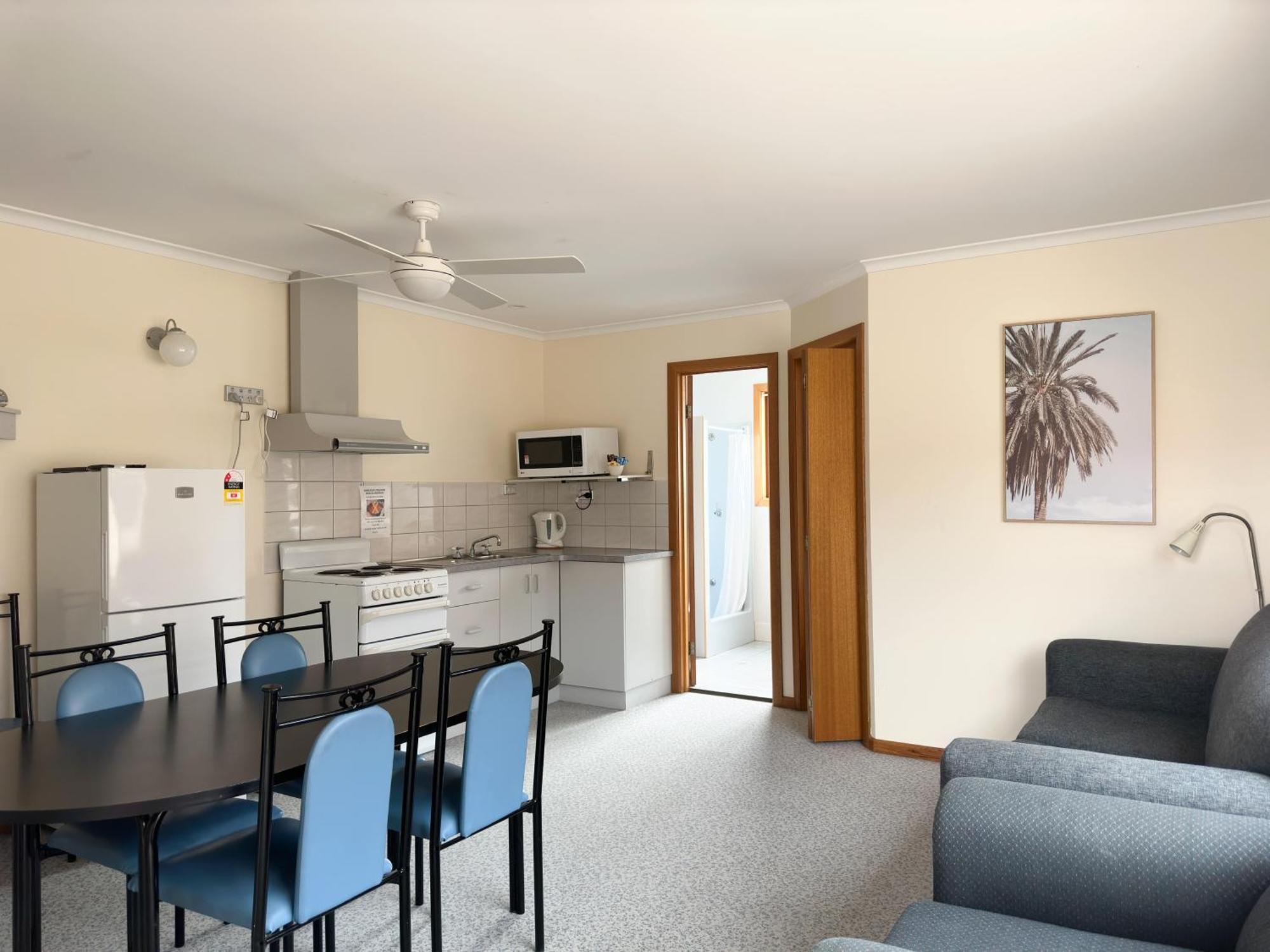 Port Vincent Motel & Apartments Экстерьер фото